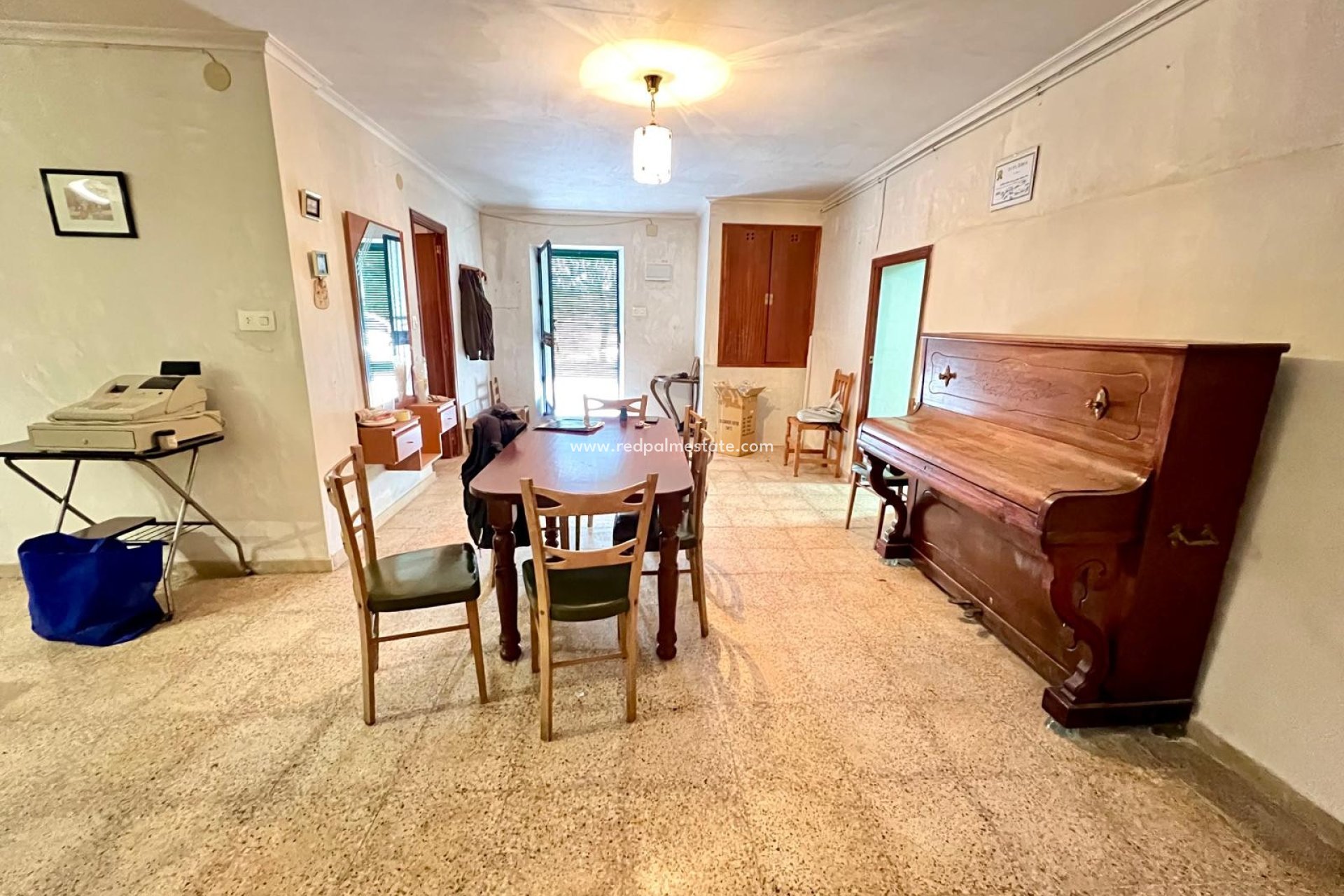 Reventa - Finca / Propiedad de Campo -
Monóvar/Monóver - Inland