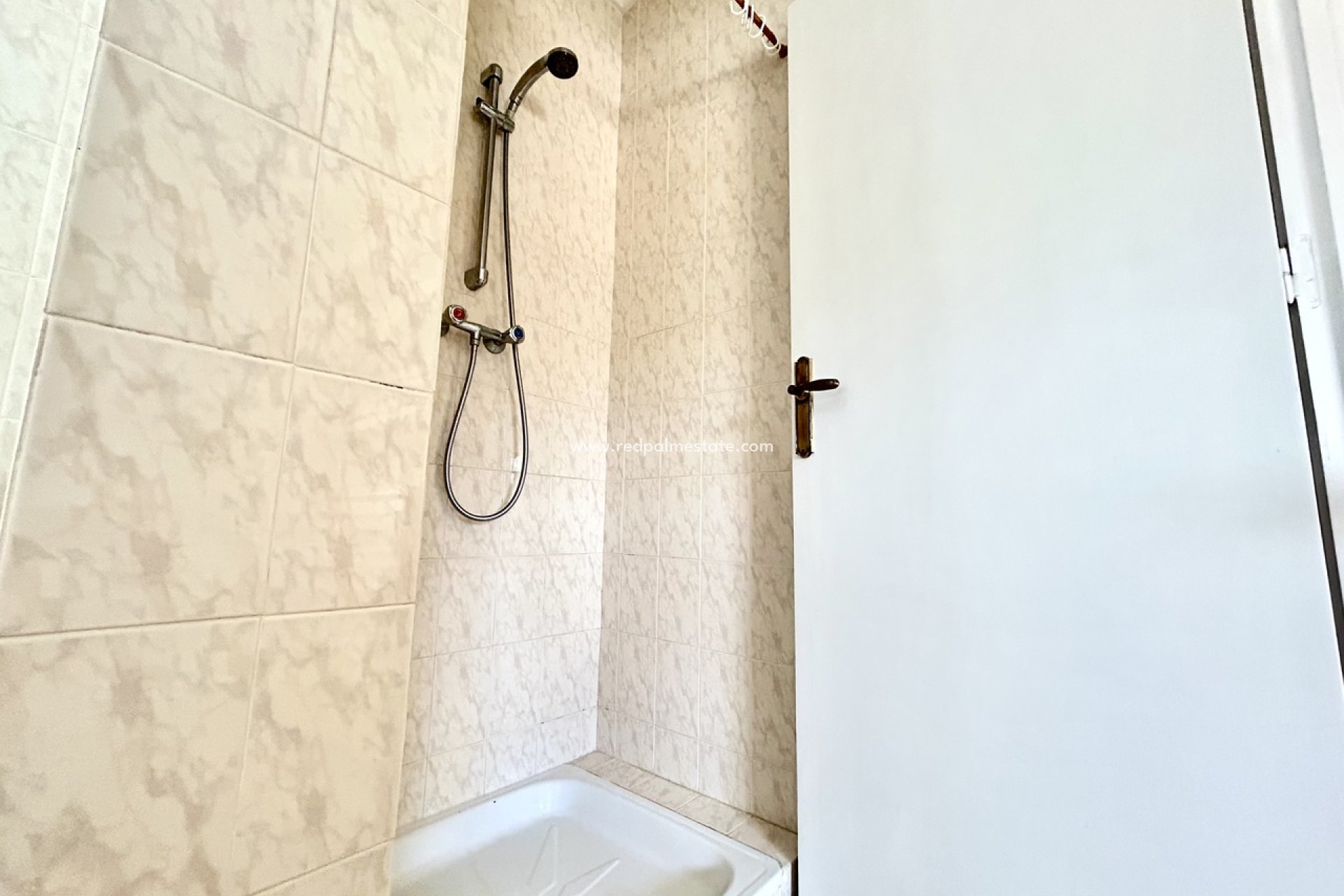 Reventa - Finca / Propiedad de Campo -
Montesinos - Los Montesinos