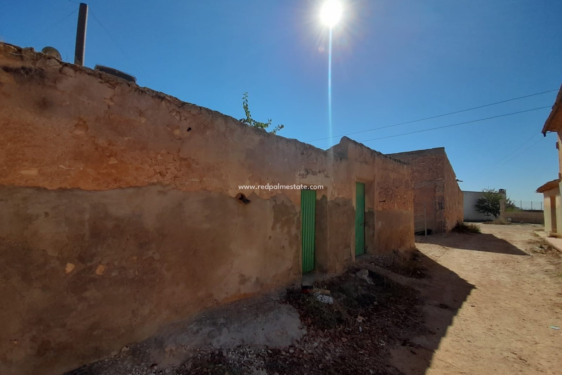 Reventa - Finca / Propiedad de Campo -
Pinoso - Inland