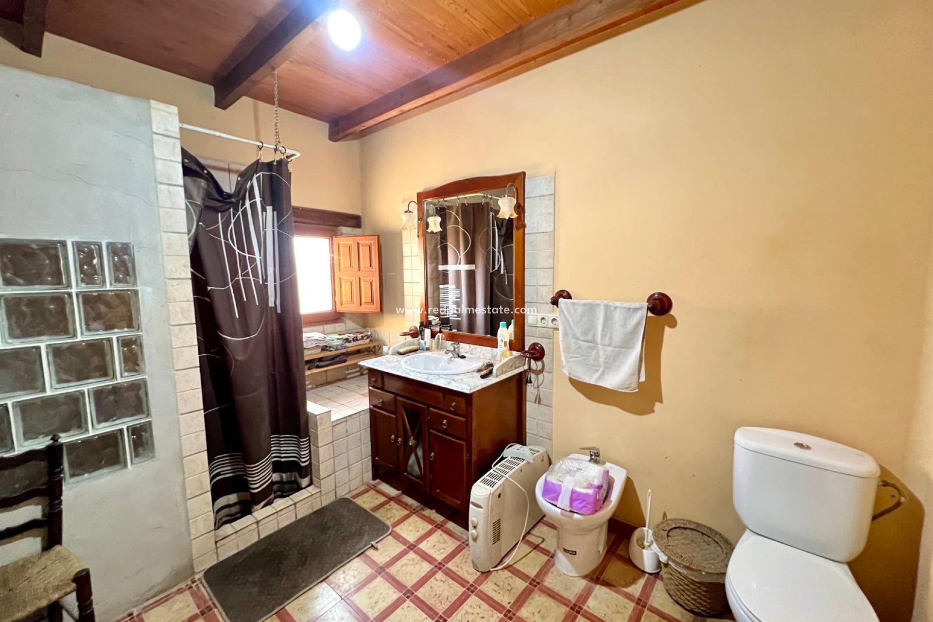 Reventa - Finca / Propiedad de Campo -
Pinoso - Inland