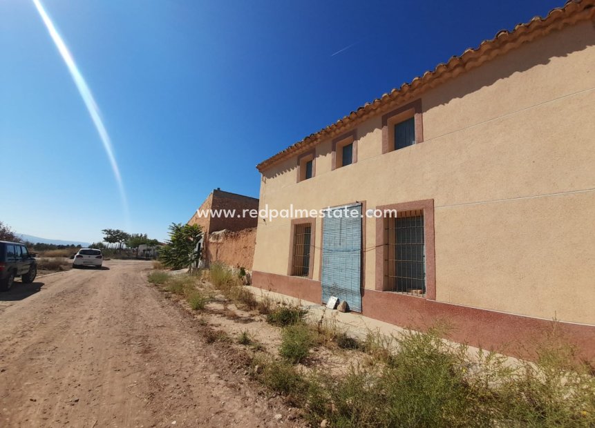 Reventa - Finca / Propiedad de Campo -
Pinoso - Inland