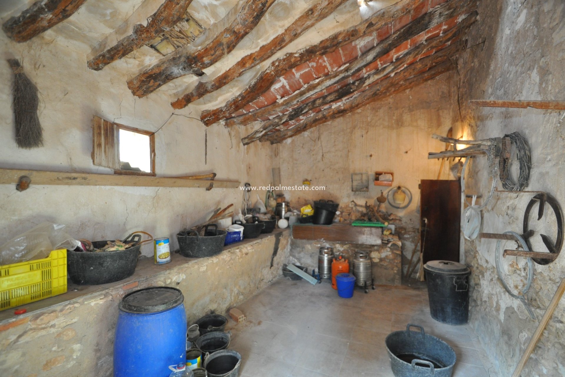 Reventa - Finca / Propiedad de Campo -
Pinoso - Inland