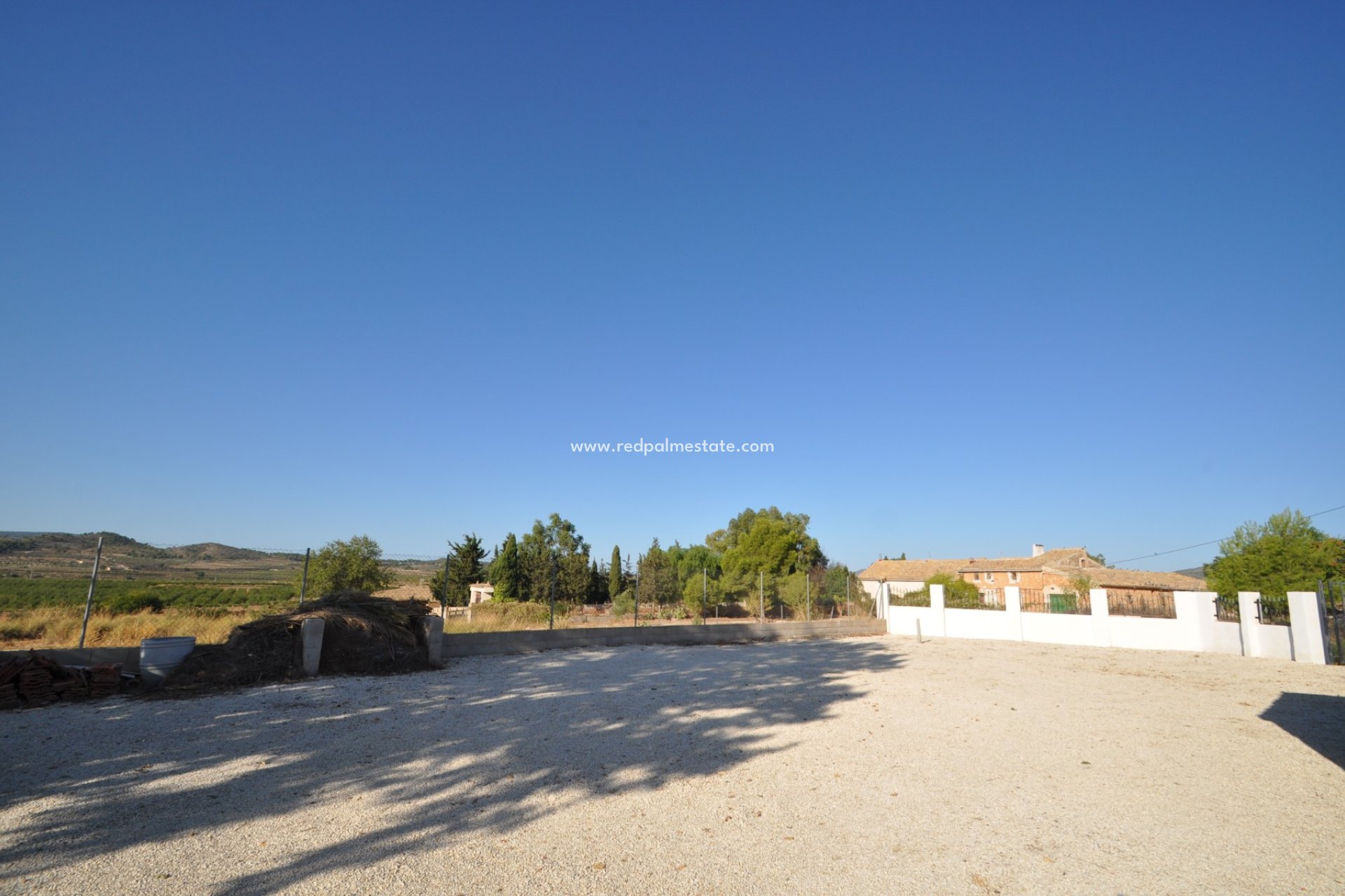 Reventa - Finca / Propiedad de Campo -
Pinoso - Inland