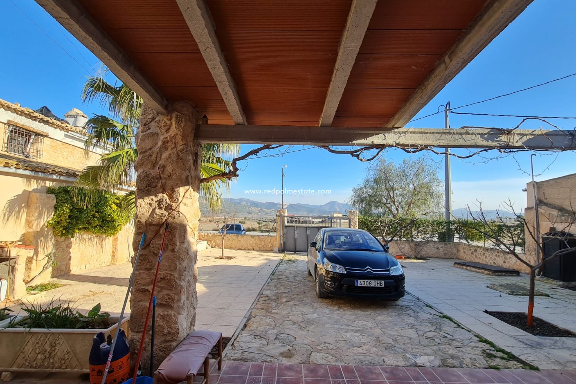 Reventa - Finca / Propiedad de Campo -
Pinoso - Inland