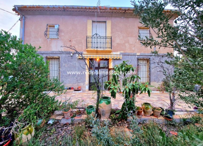 Reventa - Finca / Propiedad de Campo -
Relleu - Inland