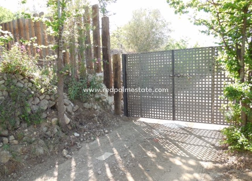 Reventa - Finca / Propiedad de Campo -
Tárbena - Inland