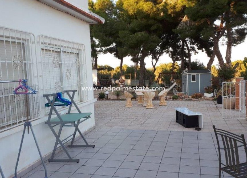 Reventa - Finca / Propiedad de Campo -
Torrevieja - Los balcones