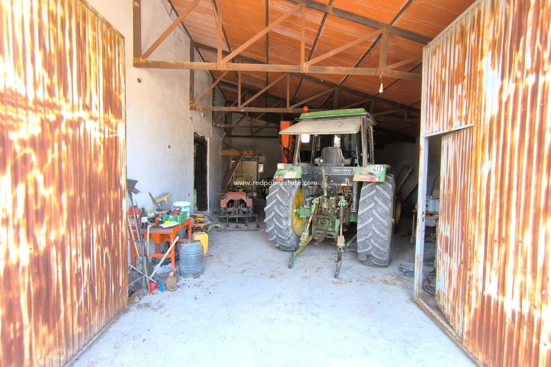 Reventa - Finca / Propiedad de Campo -
Villena - Inland