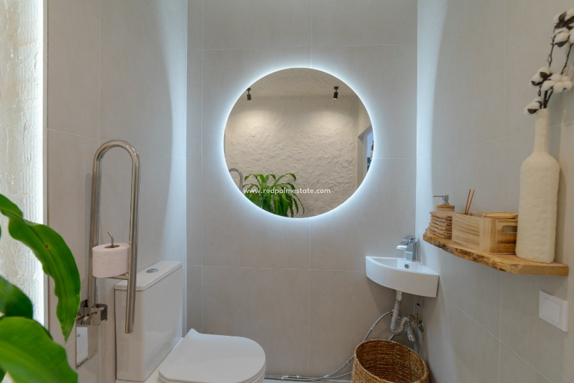 Reventa - Negocio -
Alicante - Center