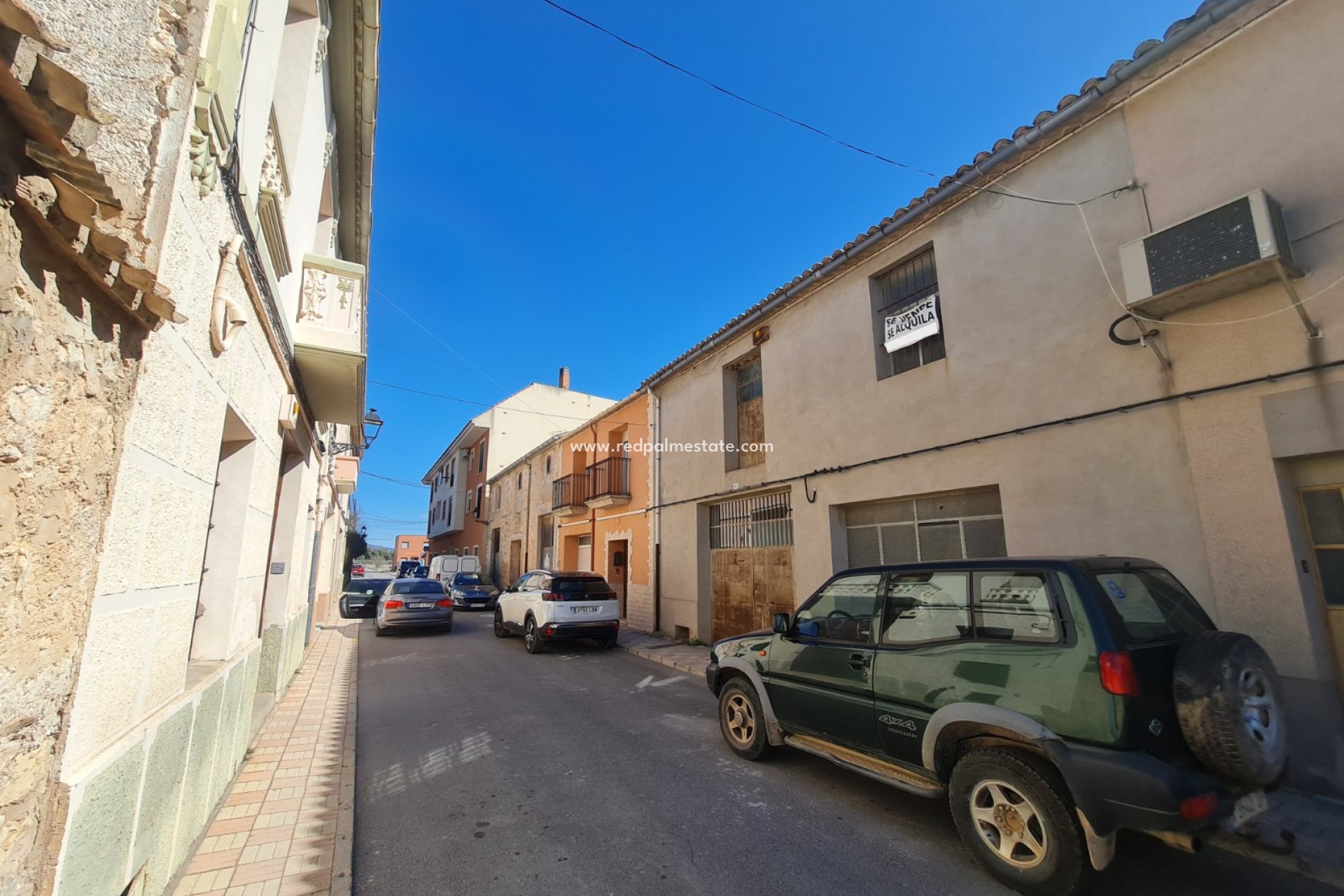 Reventa - Negocio -
Beneixama - Inland