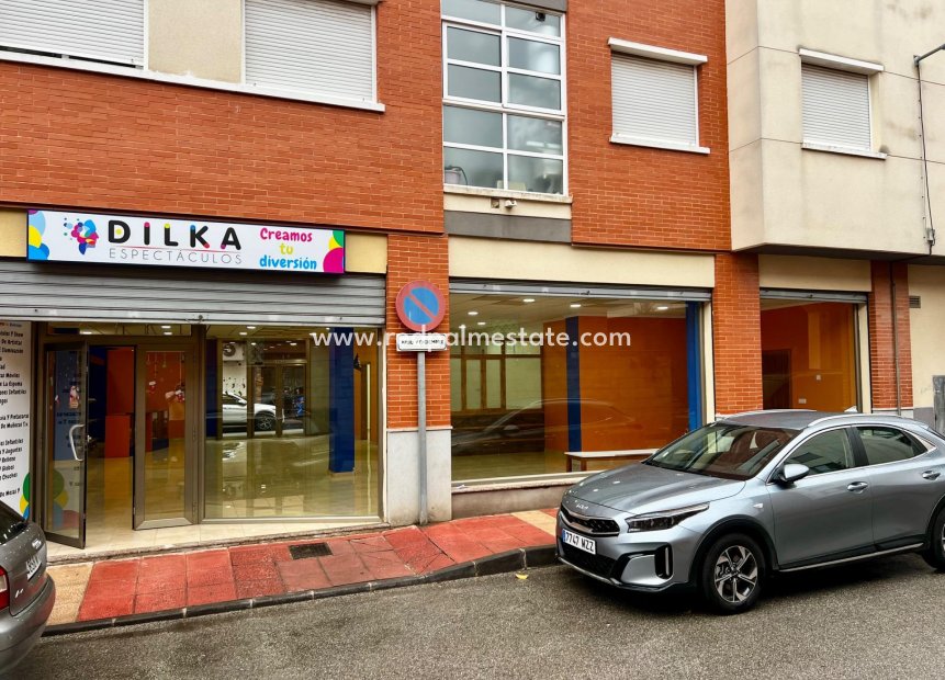 Reventa - Negocio -
Beniel