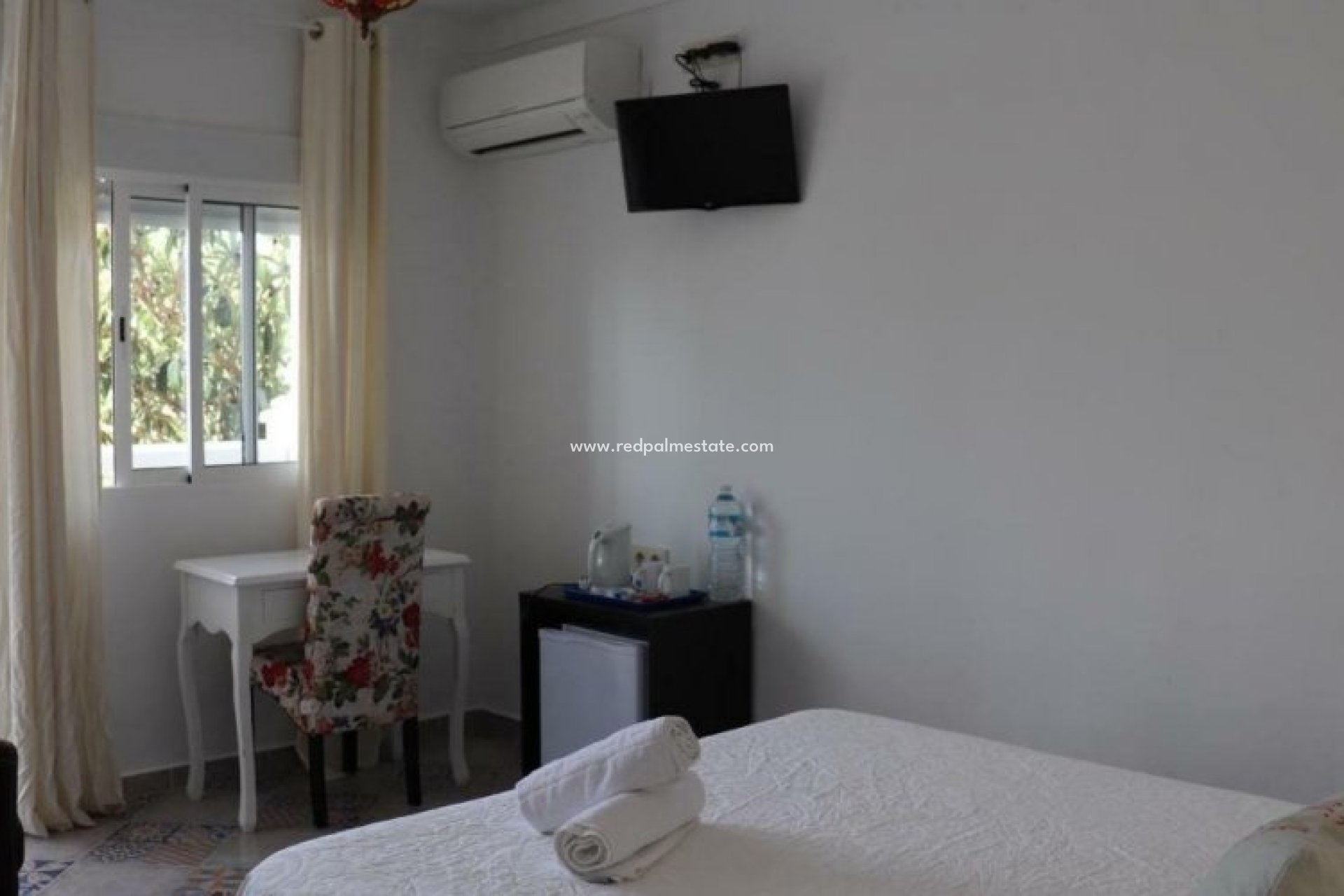 Reventa - Negocio -
Calpe