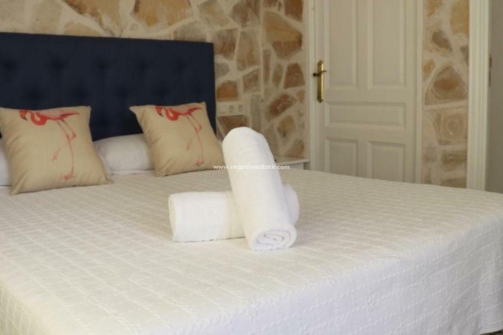 Reventa - Negocio -
Calpe