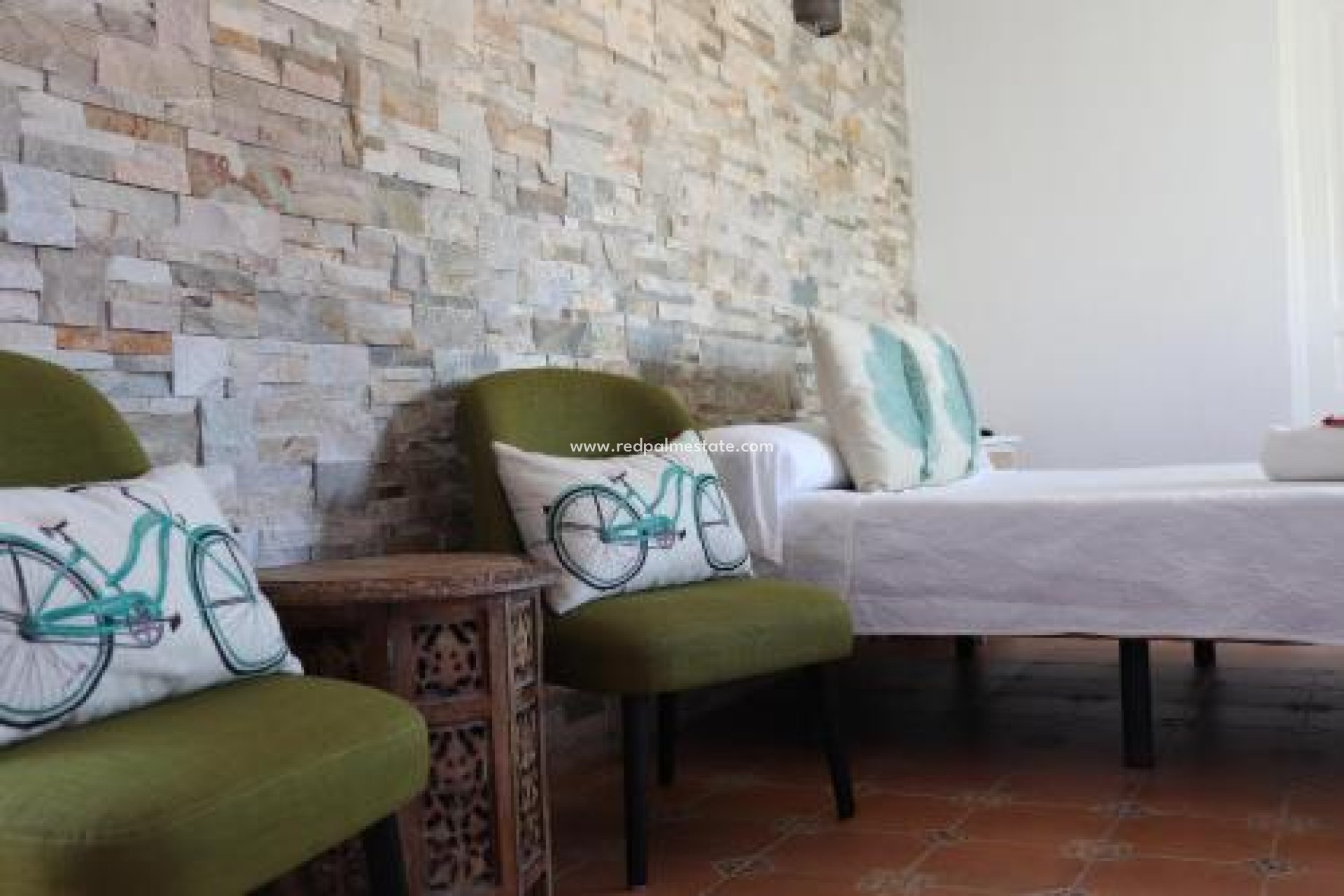 Reventa - Negocio -
Calpe