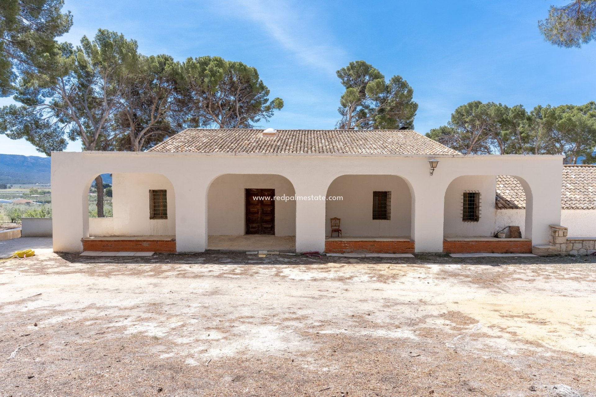 Reventa - Negocio -
Castalla - Inland