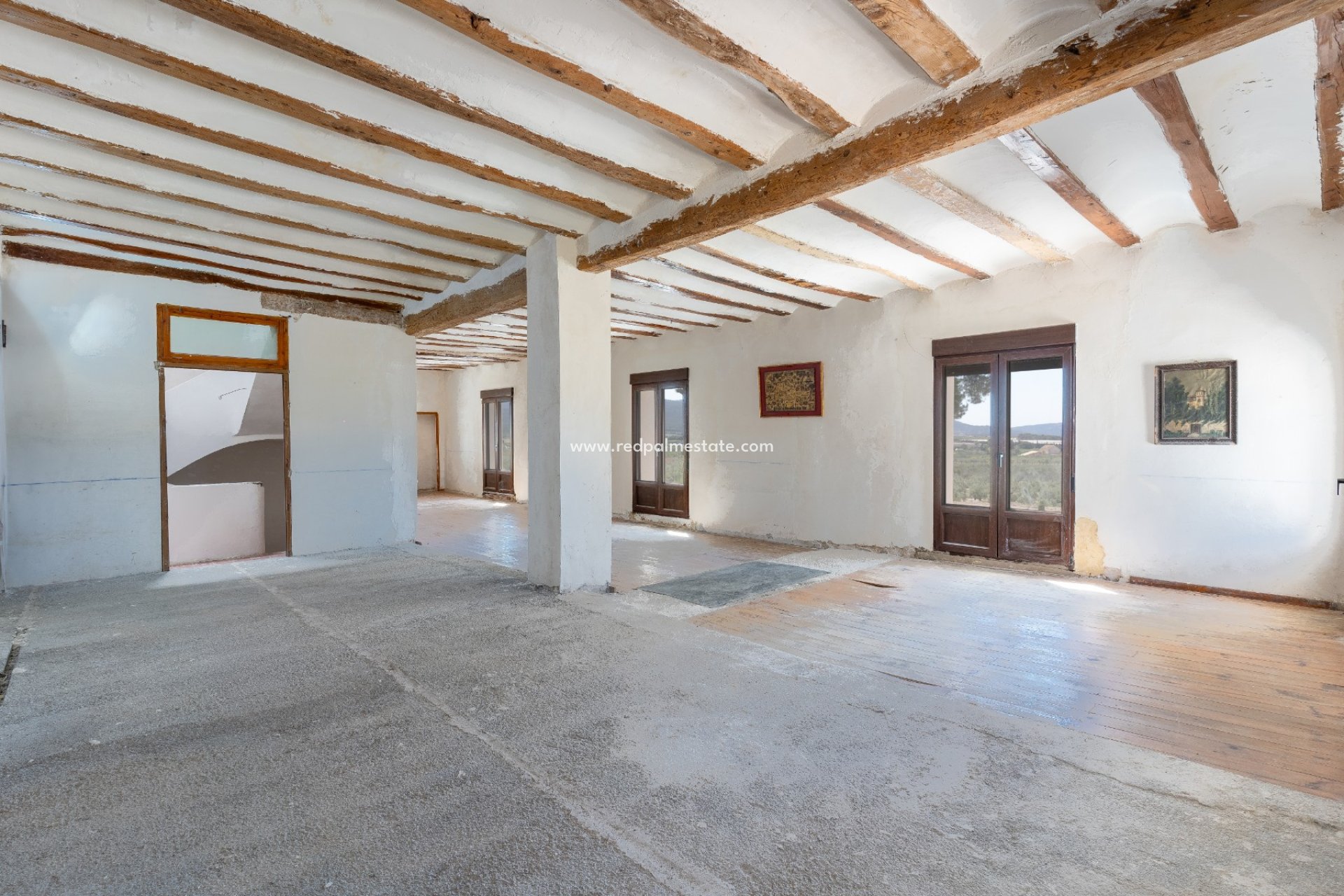 Reventa - Negocio -
Castalla - Inland