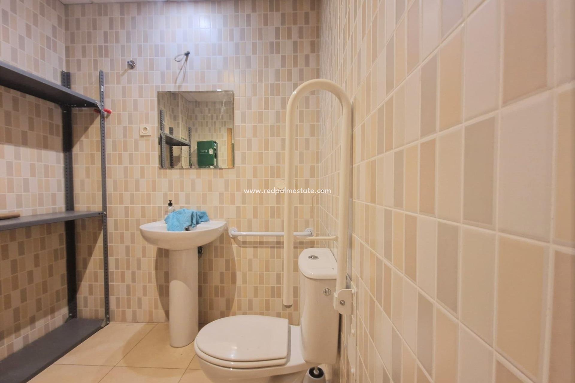 Reventa - Negocio -
Guardamar del Segura - Guardamar