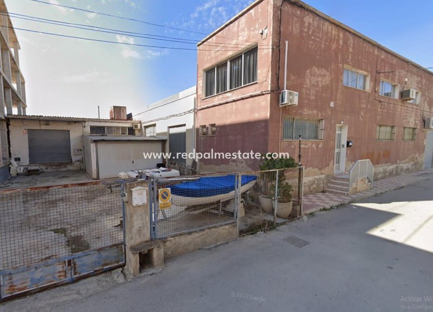 Reventa - Negocio -
Jacarilla