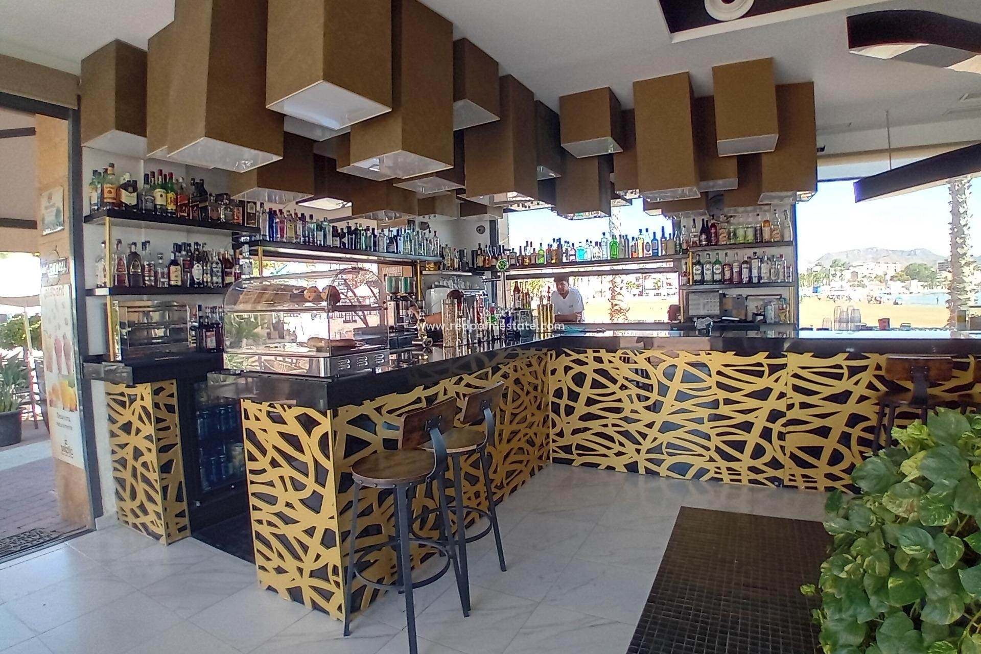 Reventa - Negocio -
Mazarron - Centro