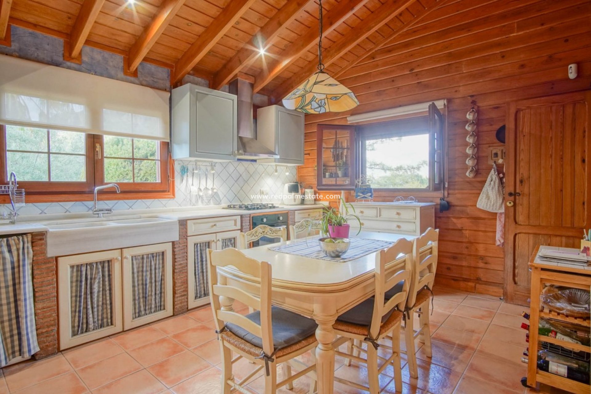 Reventa - Negocio -
Orba - Inland