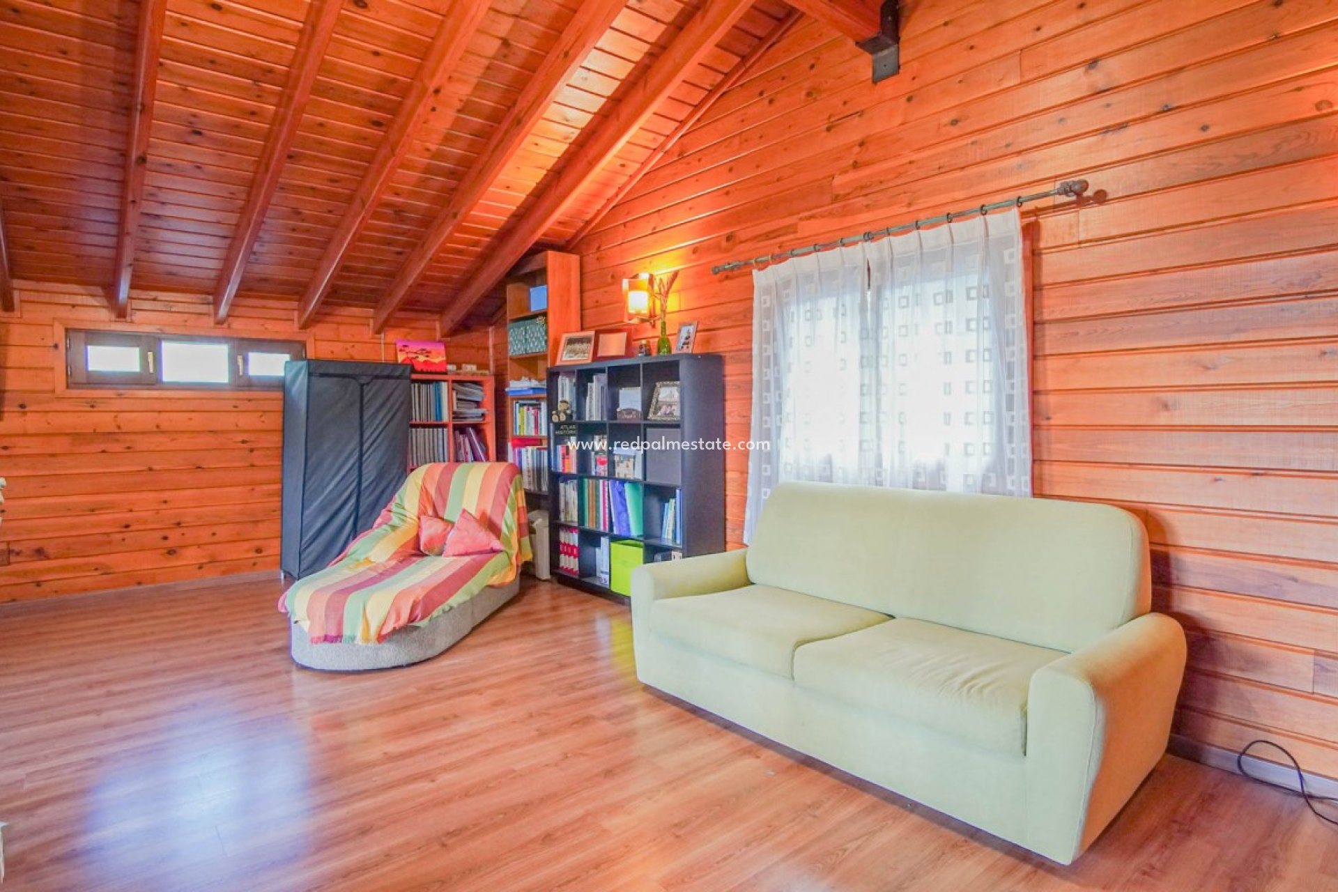 Reventa - Negocio -
Orba - Inland