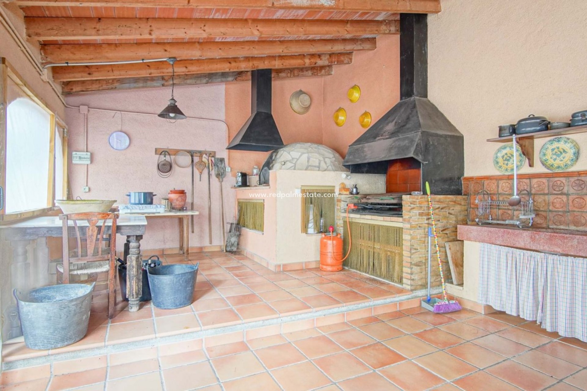 Reventa - Negocio -
Orba - Inland