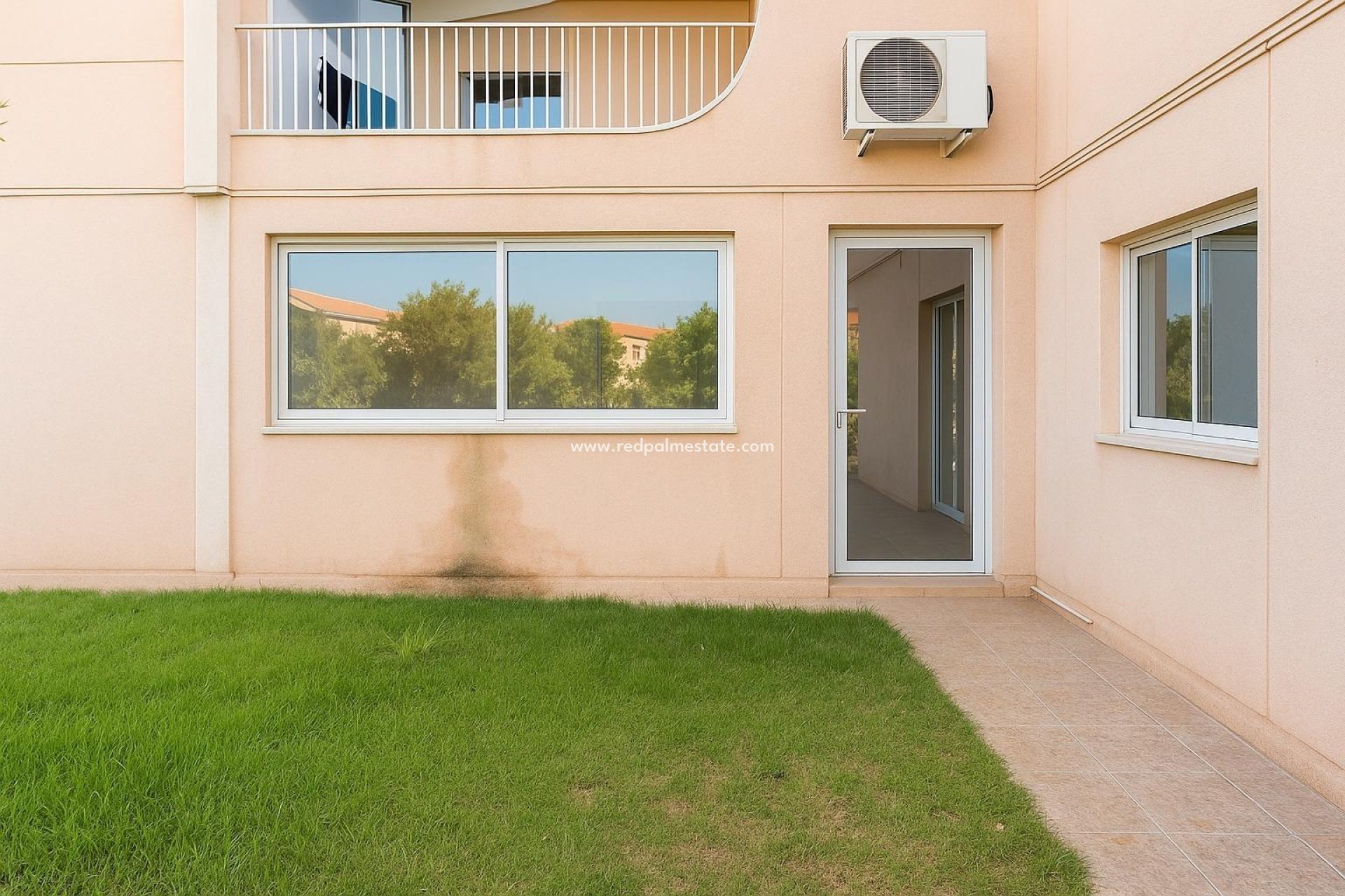 Reventa - Negocio -
Orihuela Costa - Costa Blanca