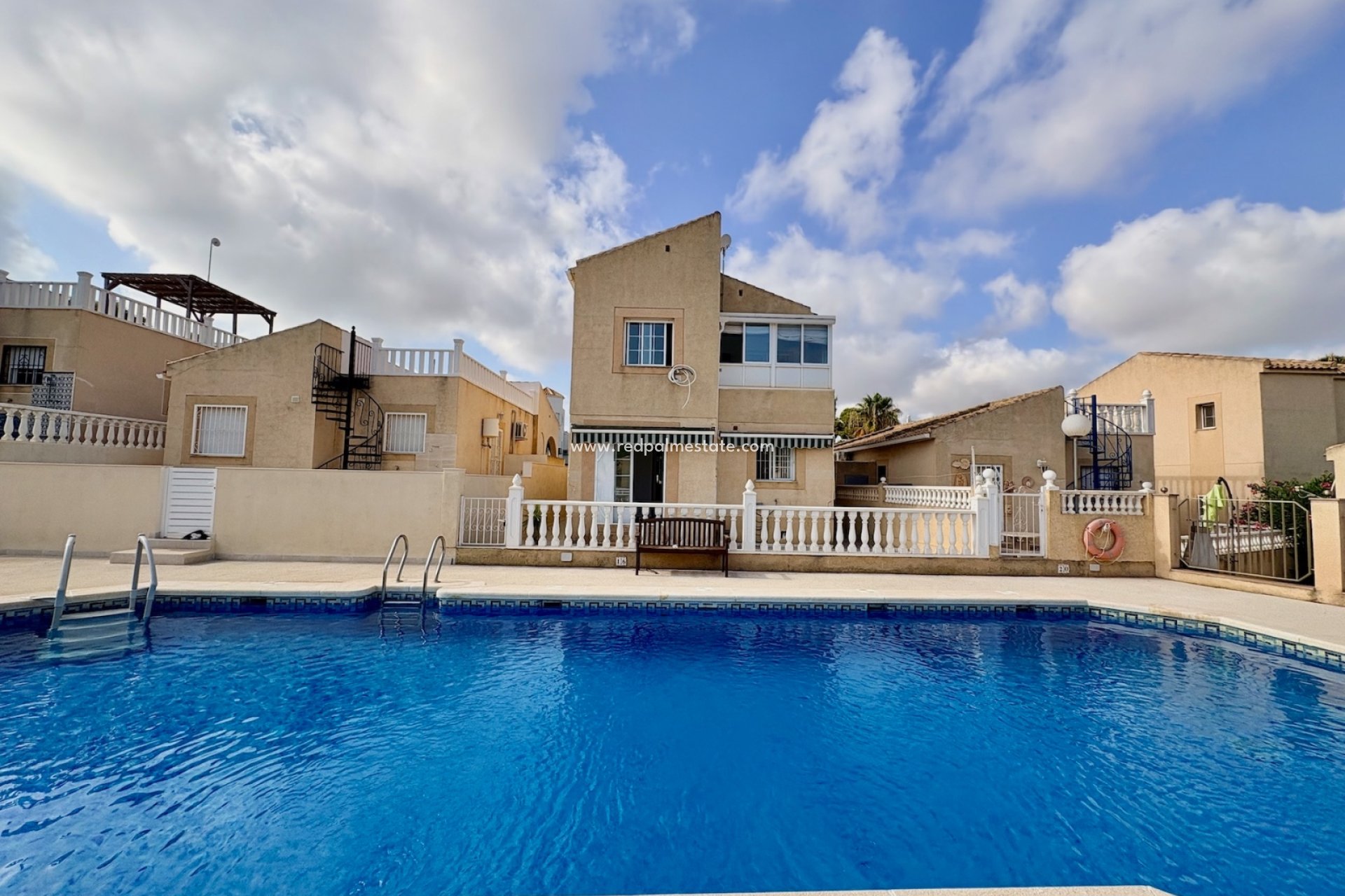Reventa - Negocio -
Orihuela - Inland