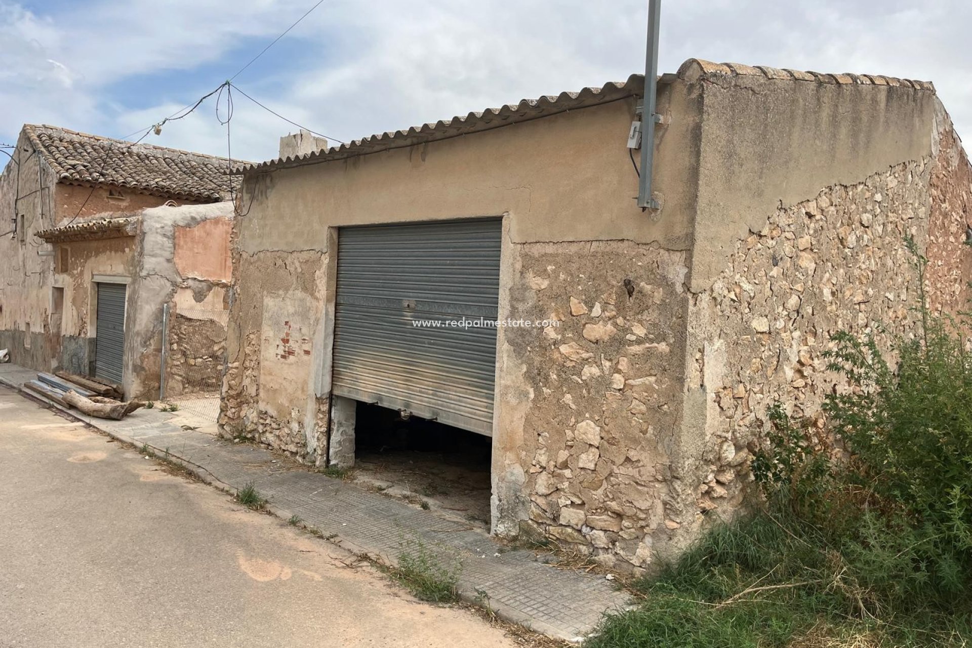 Reventa - Negocio -
Pinoso - Inland