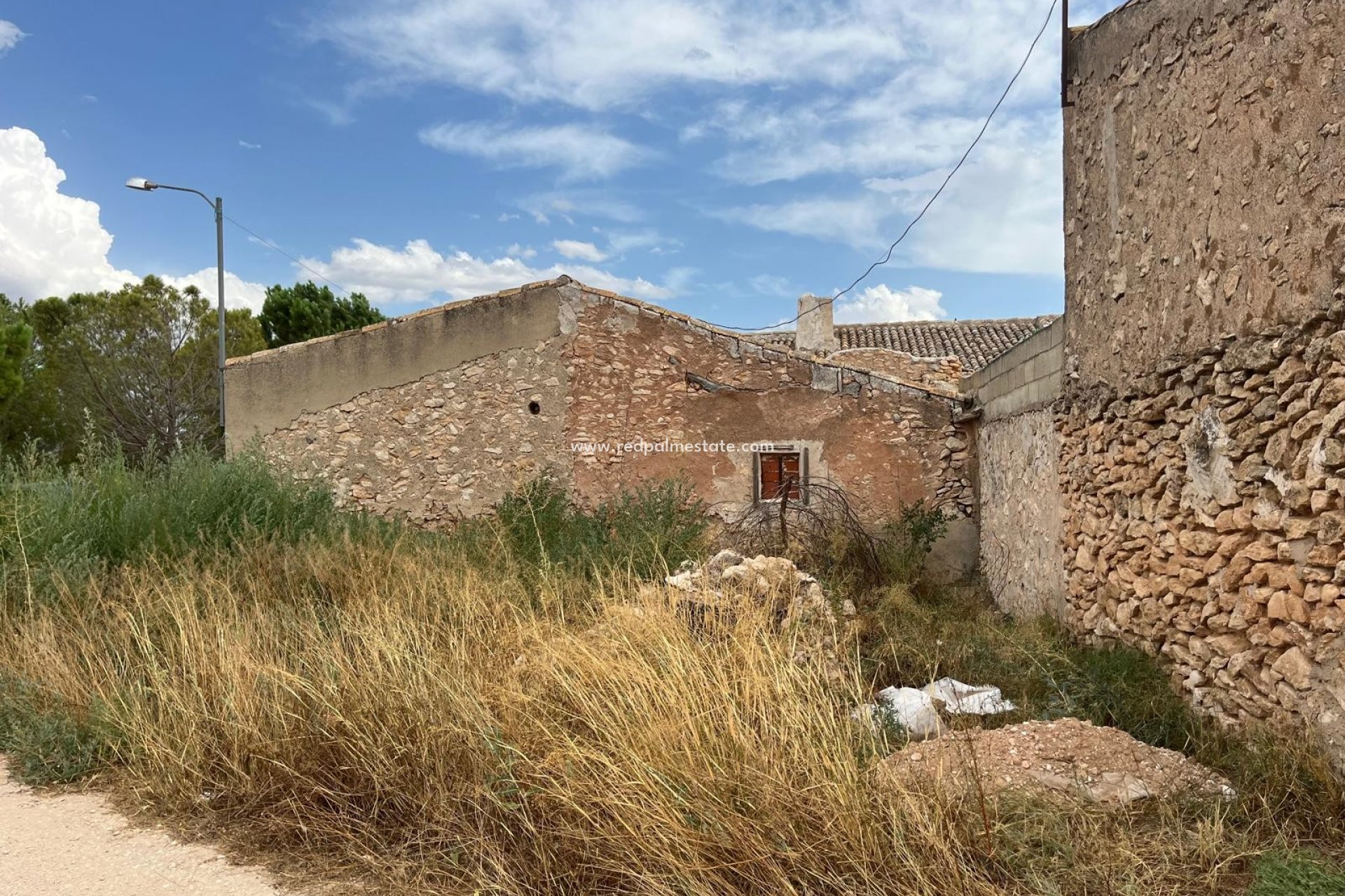 Reventa - Negocio -
Pinoso - Inland