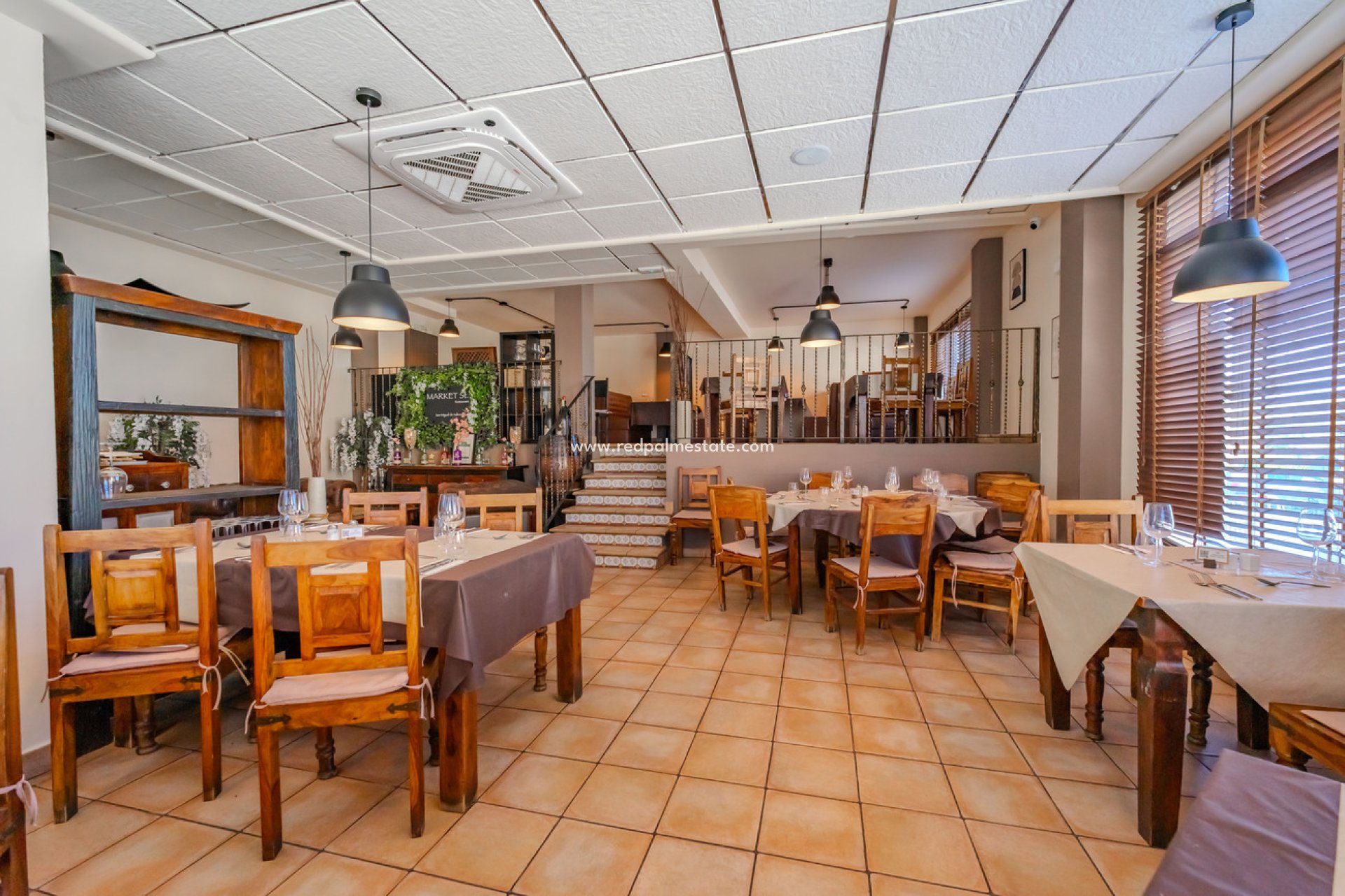 Reventa - Negocio -
San Miguel de Salinas