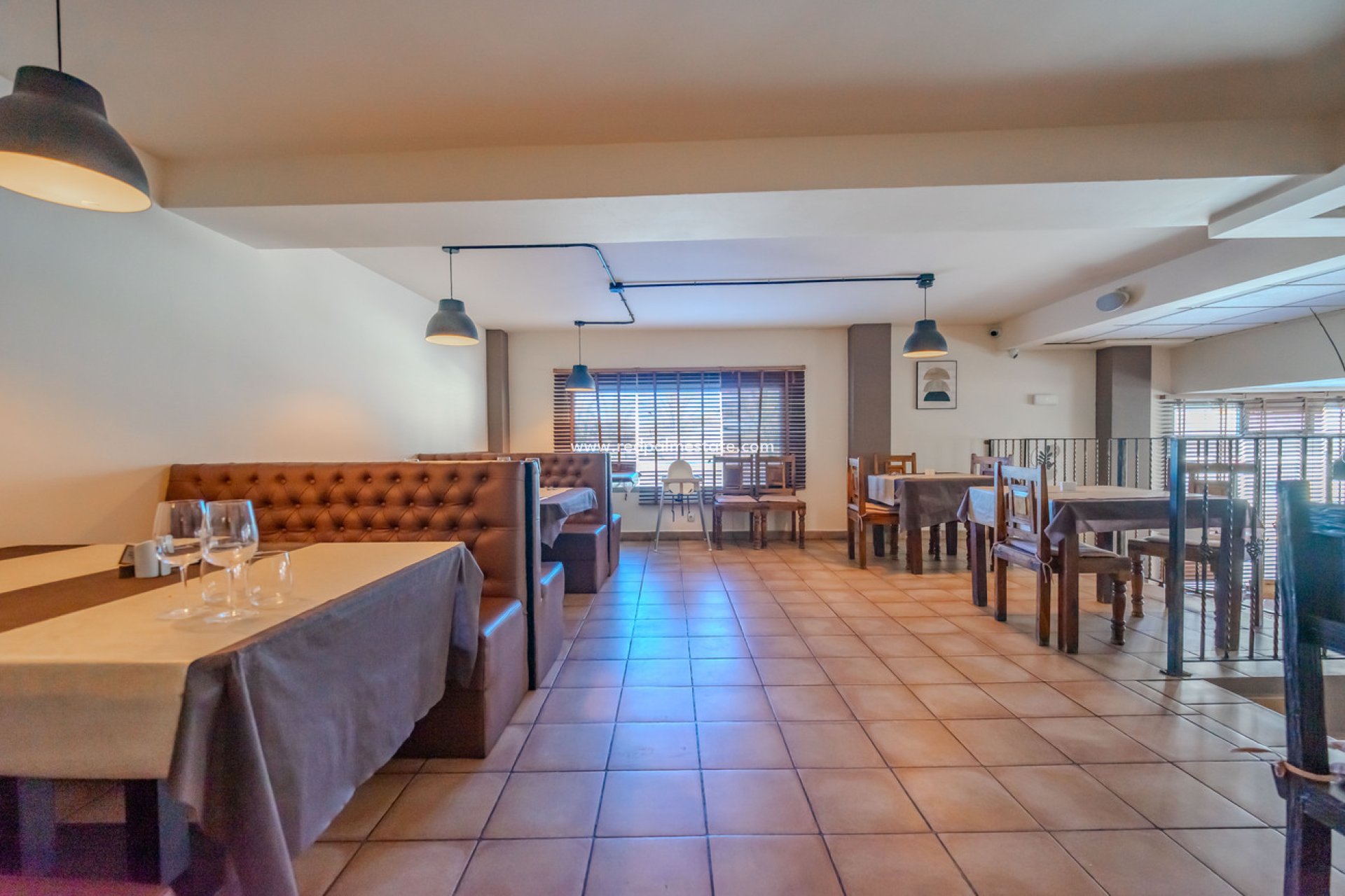 Reventa - Negocio -
San Miguel de Salinas