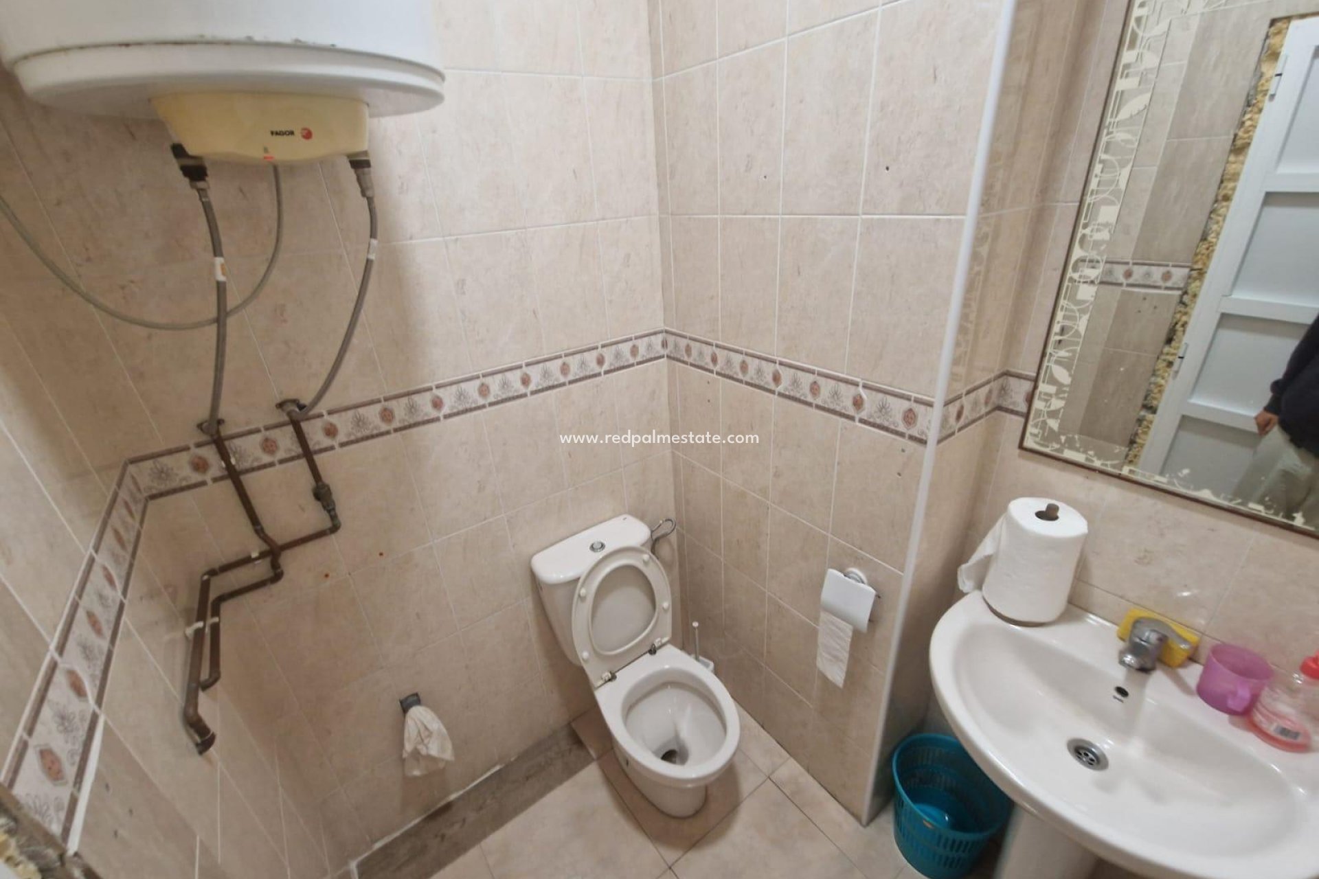 Reventa - Negocio -
Torrevieja - Center