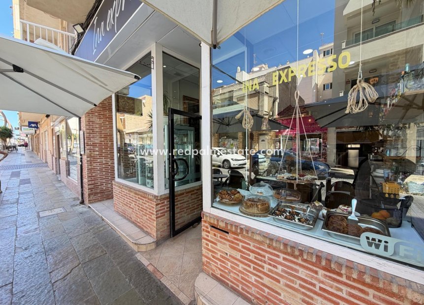 Reventa - Negocio -
Torrevieja - Centro Torrevieja