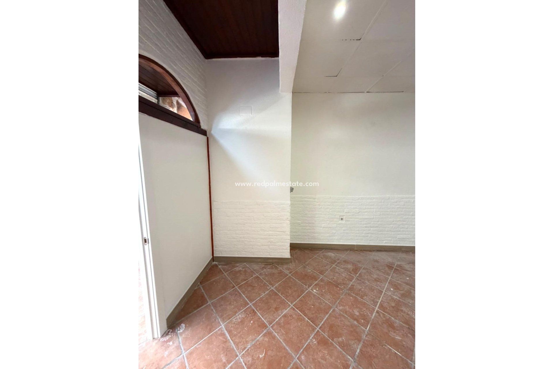 Reventa - Negocio -
Torrevieja - Centro Torrevieja