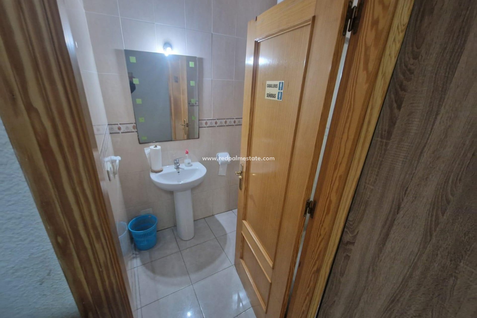 Reventa - Negocio -
Torrevieja - Centro Torrevieja