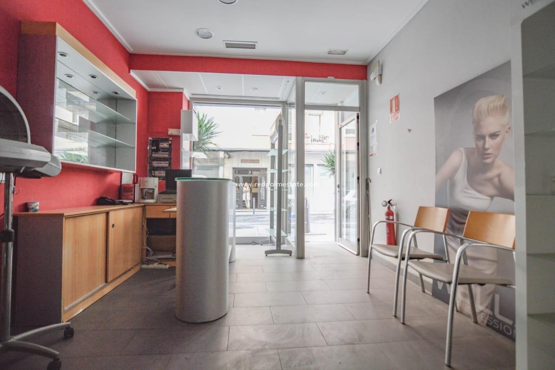 Reventa - Negocio -
Torrevieja - Centro Torrevieja