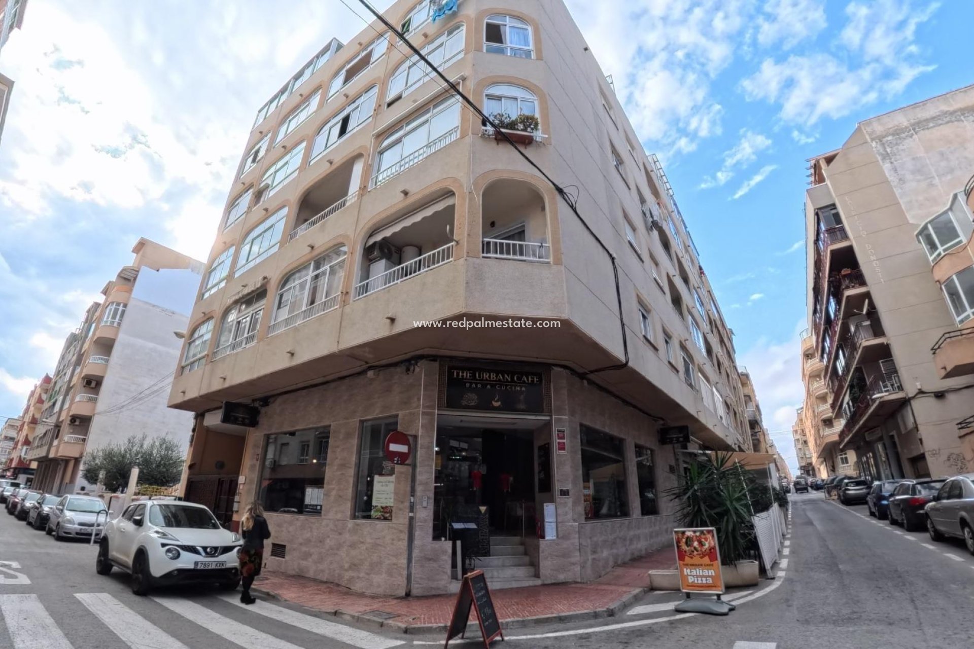 Reventa - Negocio -
Torrevieja - Centro Torrevieja