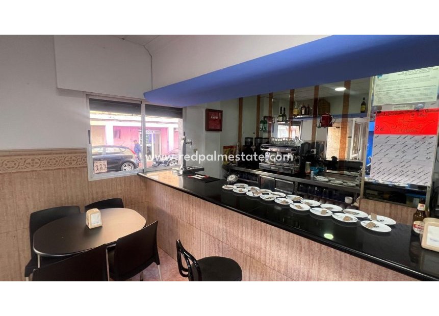 Reventa - Negocio -
Torrevieja - Centro Torrevieja