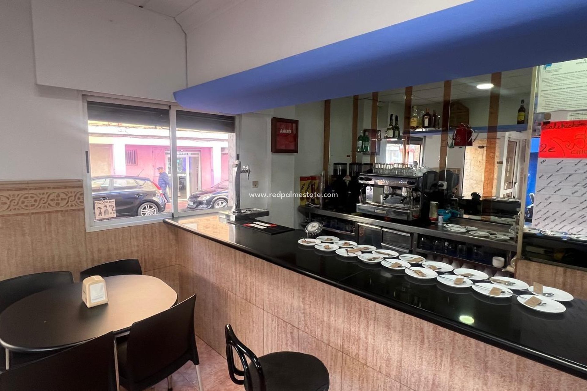 Reventa - Negocio -
Torrevieja - Centro Torrevieja