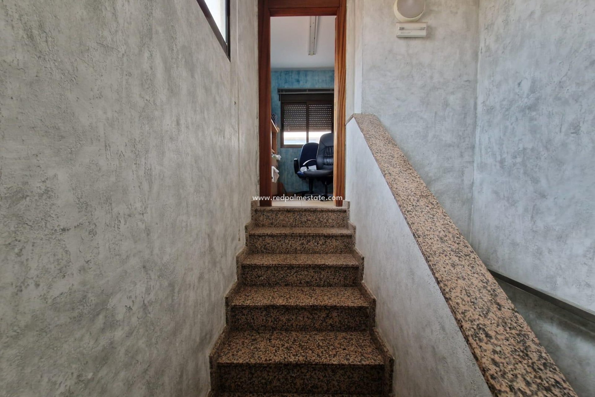 Reventa - Negocio -
Torrevieja - Centro Torrevieja