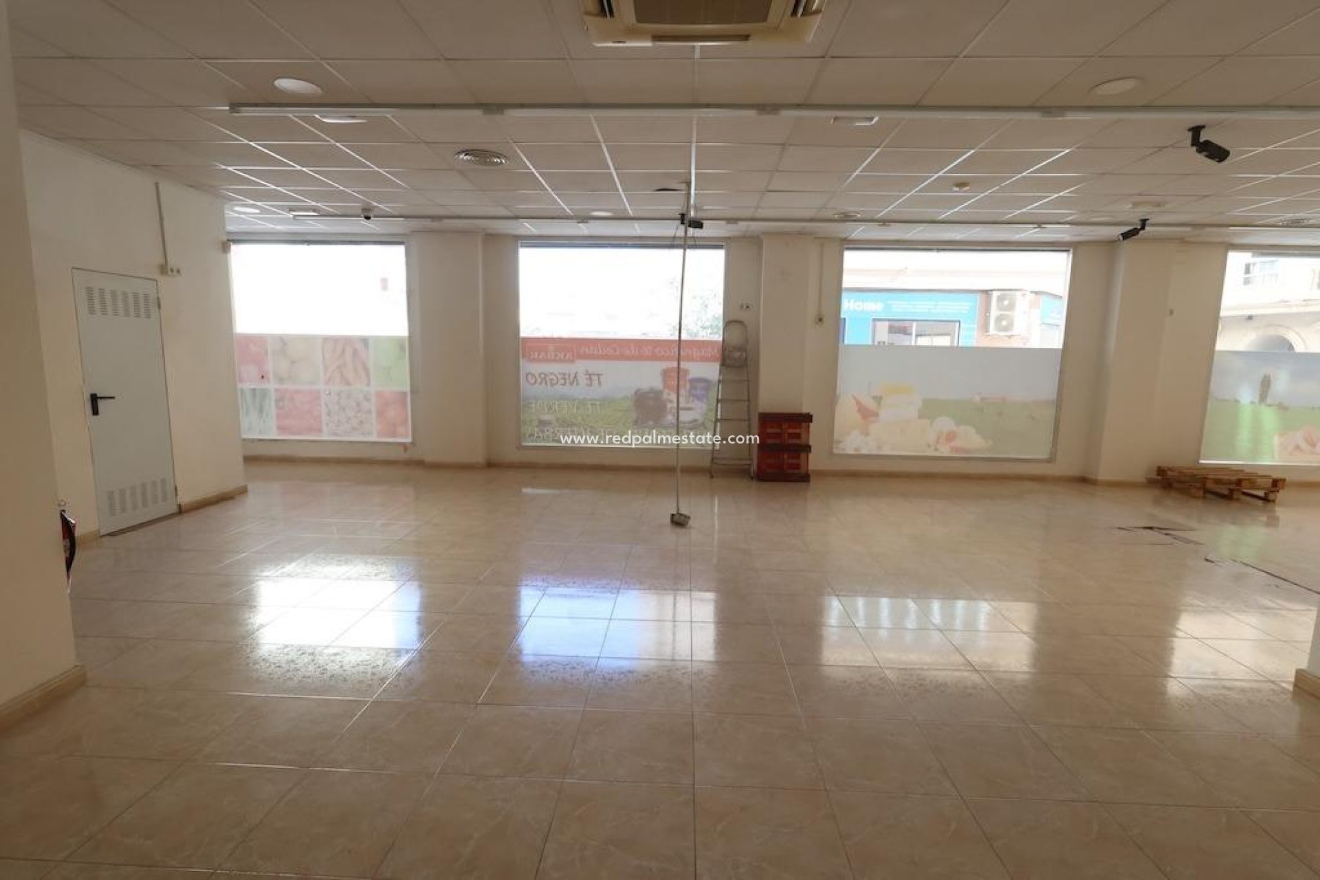 Reventa - Negocio -
Torrevieja - Centro Torrevieja