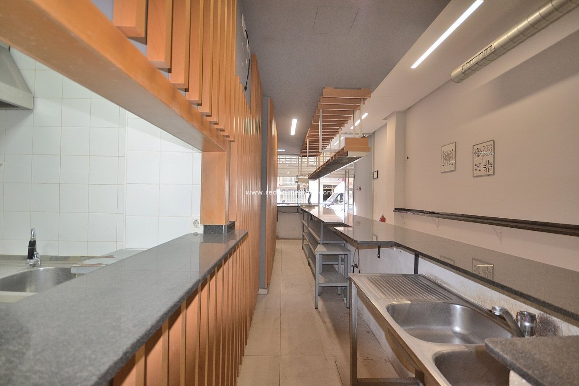 Reventa - Negocio -
Torrevieja - Centro