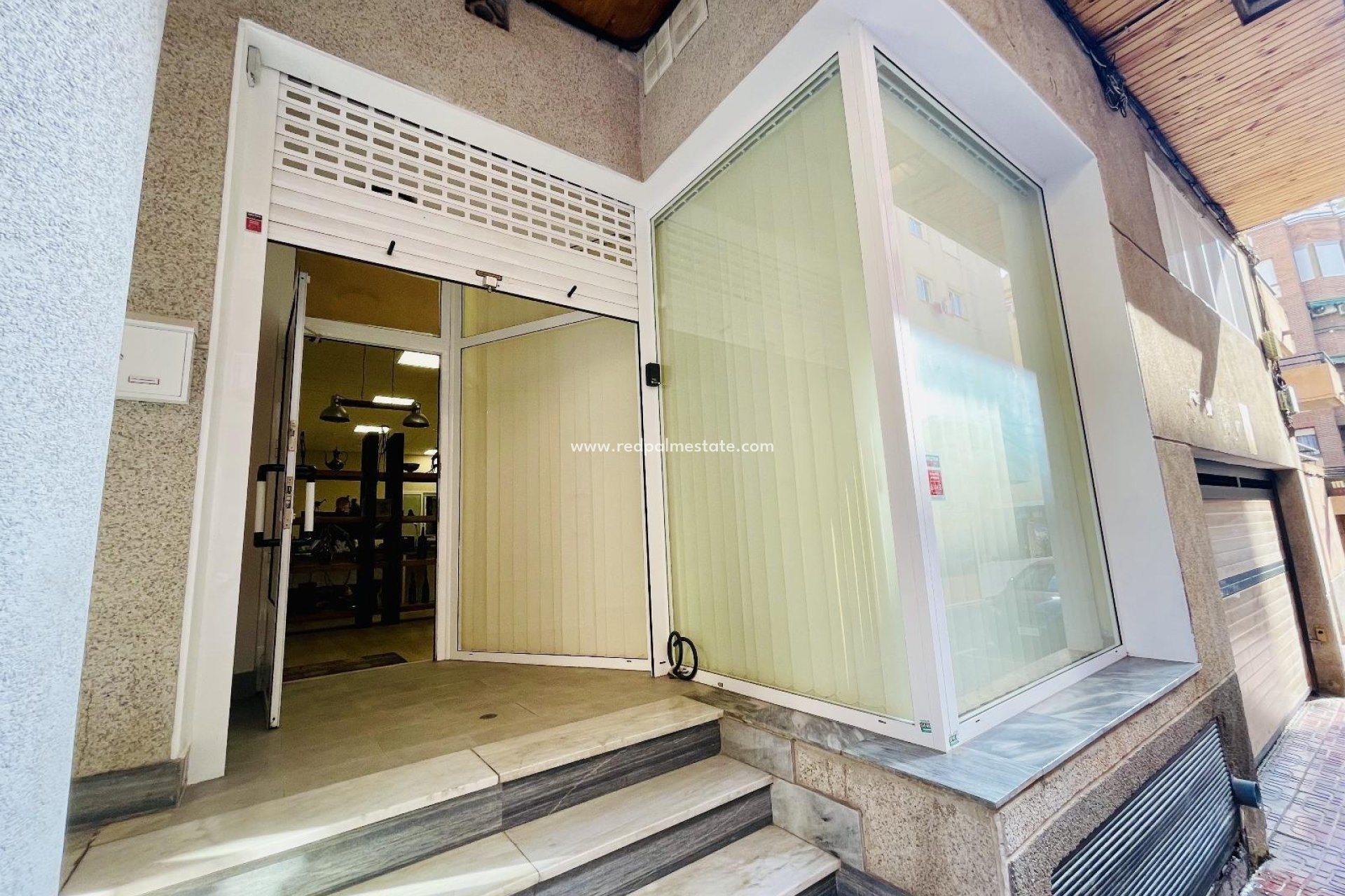 Reventa - Negocio -
Torrevieja - Centro