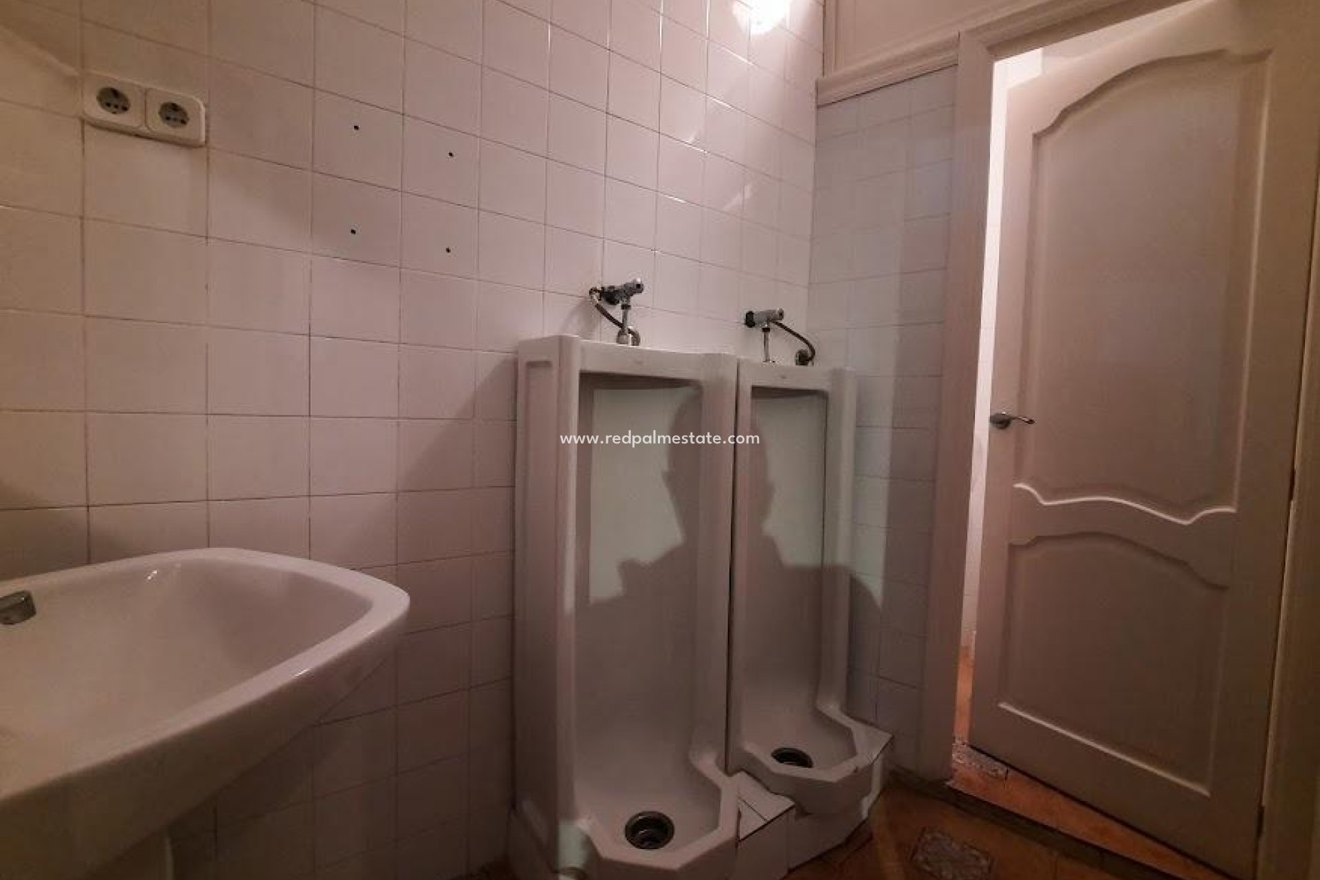 Reventa - Negocio -
Torrevieja - El Acequión - Los Náufragos