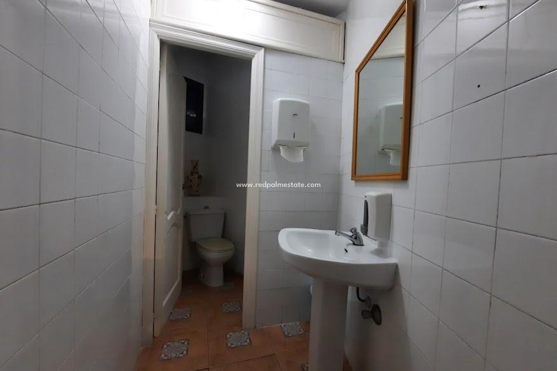 Reventa - Negocio -
Torrevieja - El Acequión - Los Náufragos