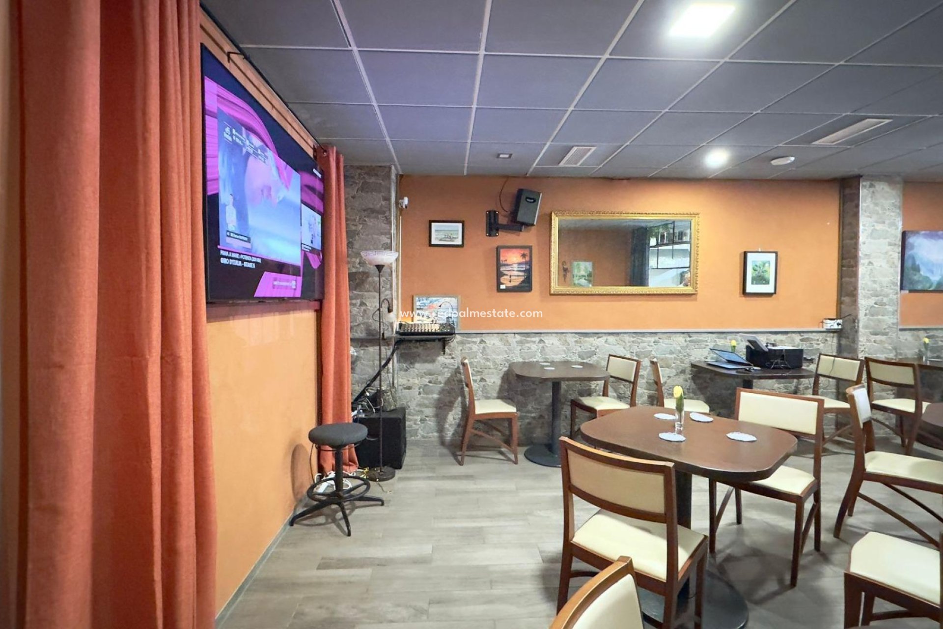 Reventa - Negocio -
Torrevieja - El Acequión - Los Náufragos