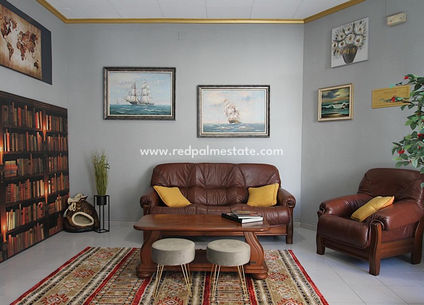 Reventa - Negocio -
Torrevieja - Las Piscinas Naturales