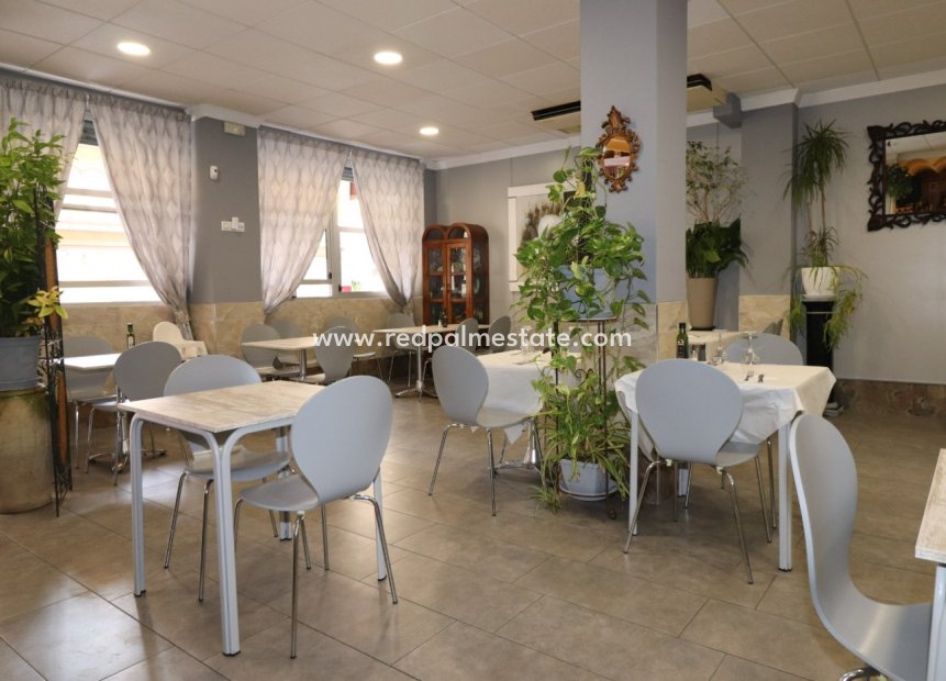 Reventa - Negocio -
Torrevieja - Playa del Cura