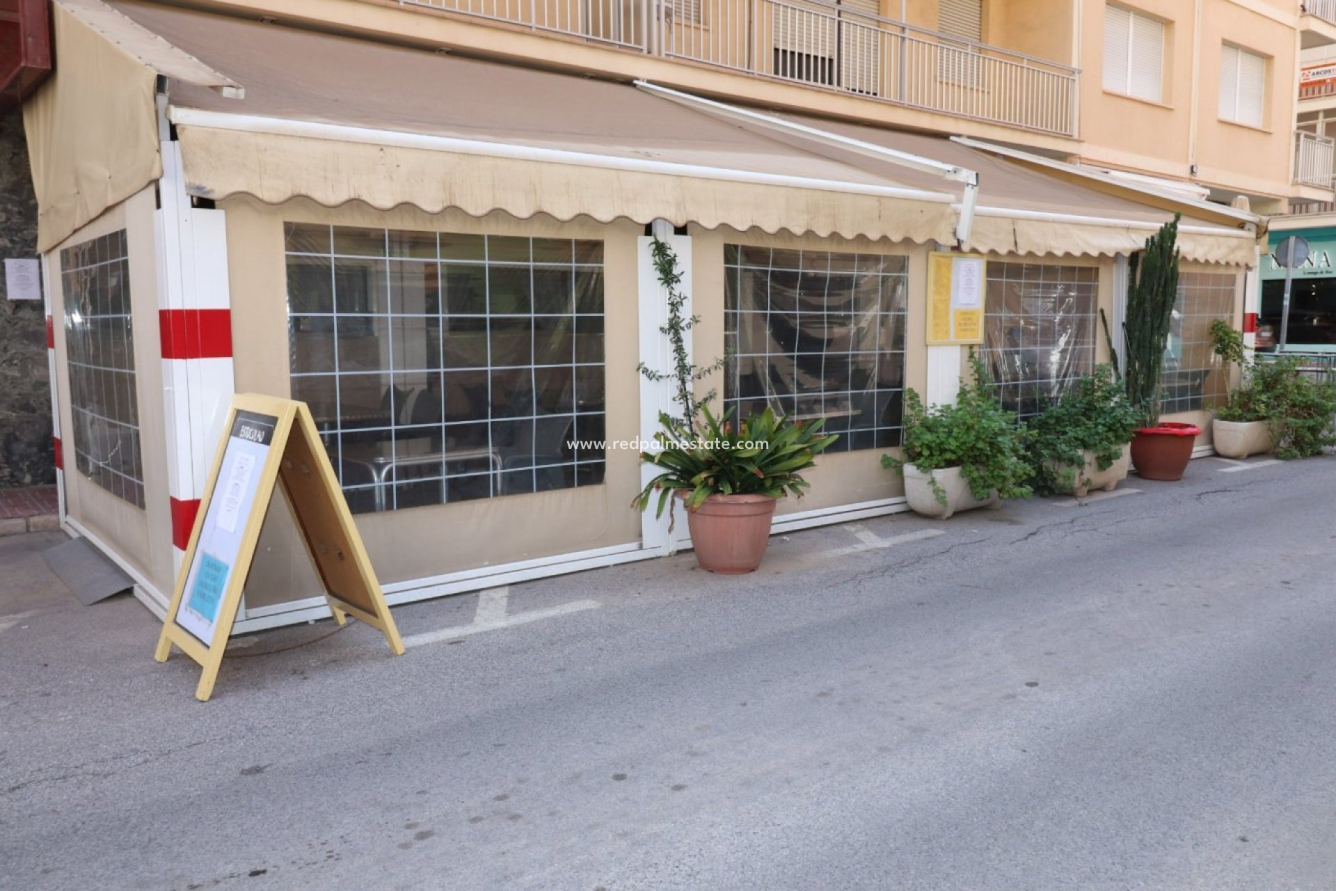 Reventa - Negocio -
Torrevieja - Playa del Cura